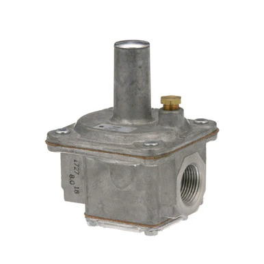 Maxitrol IN/OUT Regulator 3/4" FPT