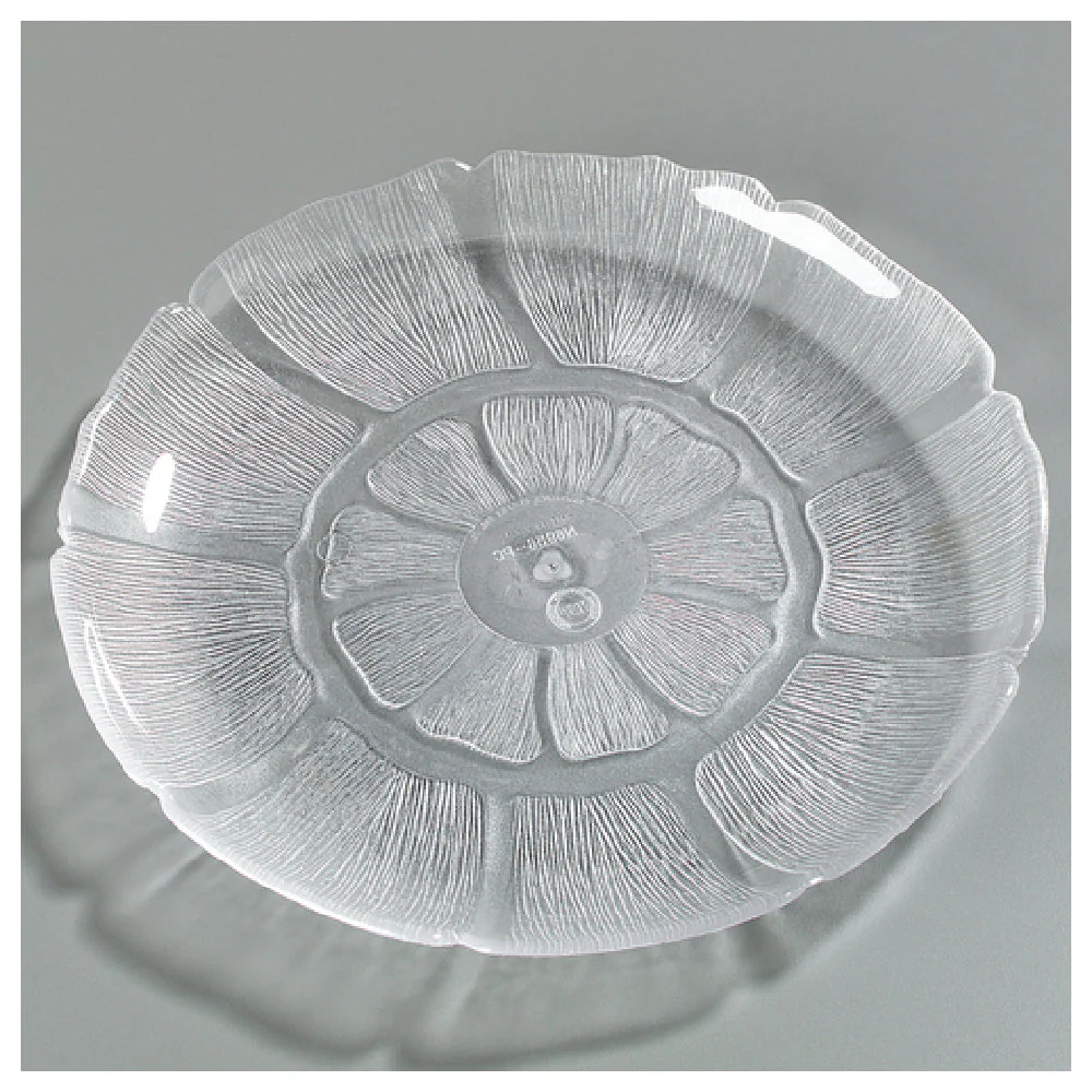 Carlisle 695607 9 Inch Diameter Scalloped Edge Plate Break Resistant Clear Polycarbonate