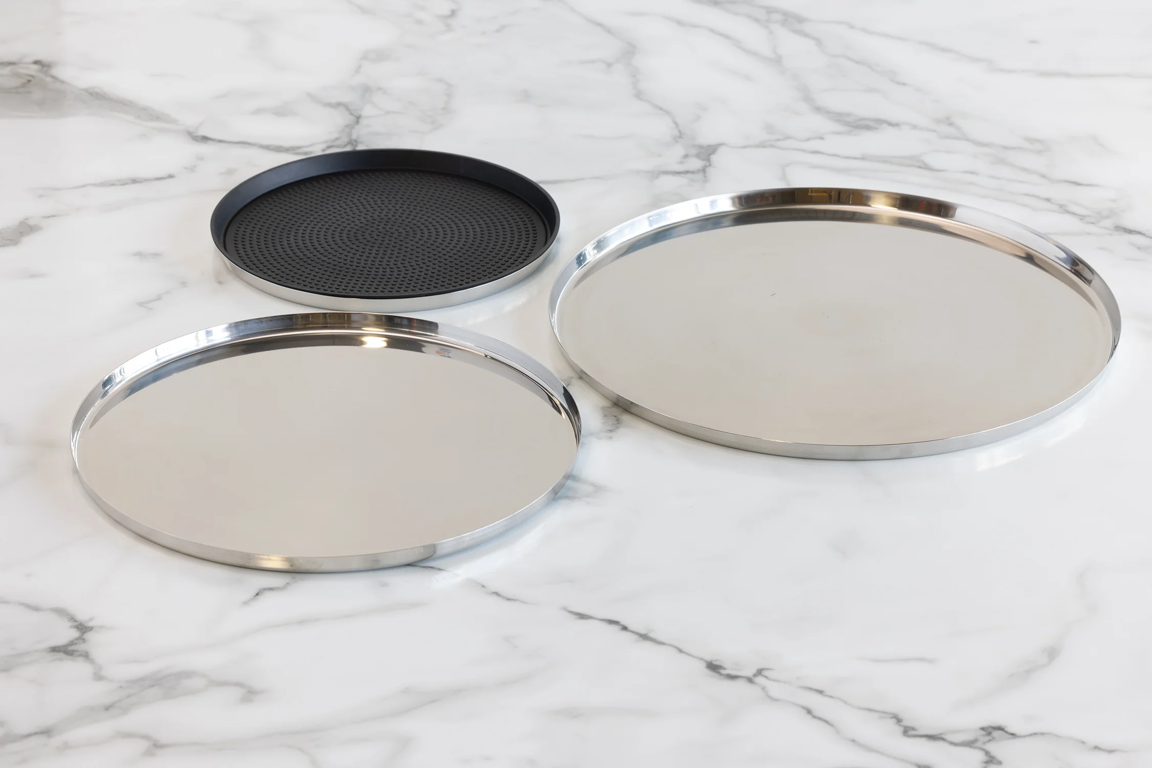 Modern Edge Medium 12" Round Serving Tray in Polished Stainless - Image 2