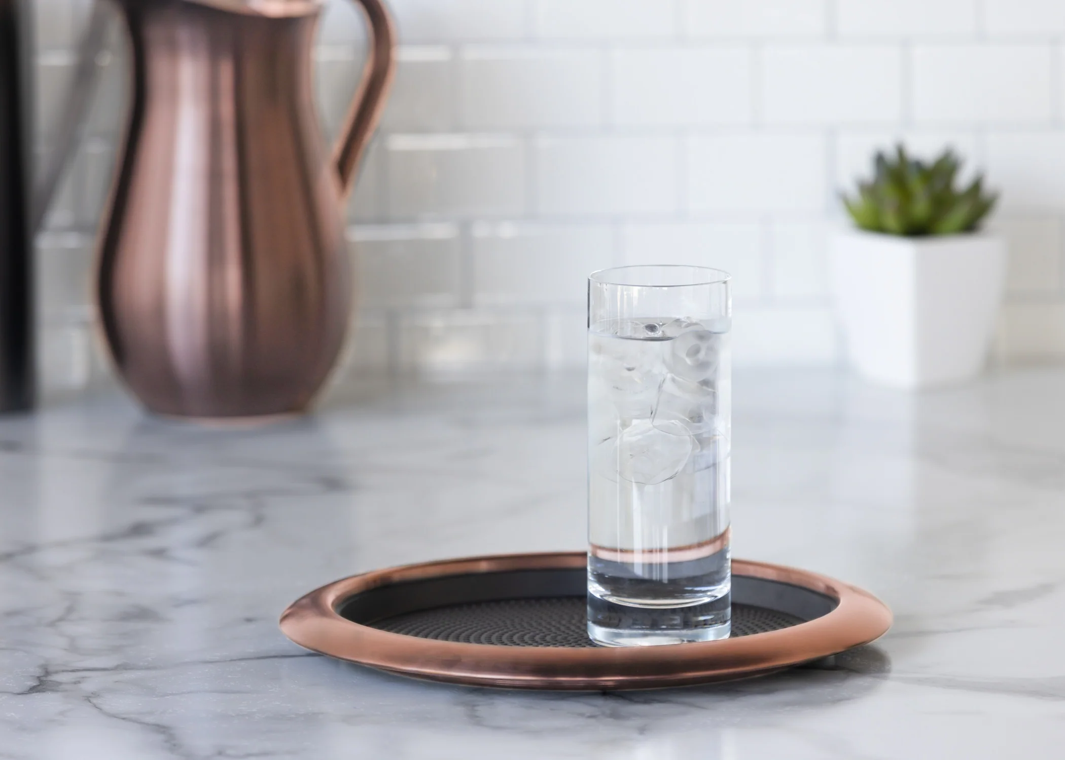 Non-Slip Removable Insert 11 in. Small Round Serving Tray in Rose Gold - Image 2