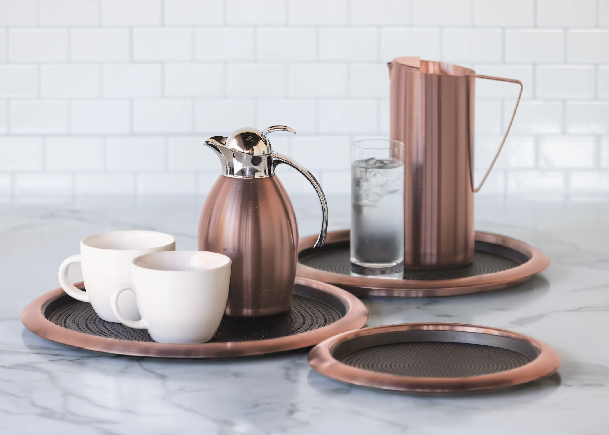 Non-Slip Removable Insert 16 in. Large Round Serving Tray in Rose Gold - Image 2