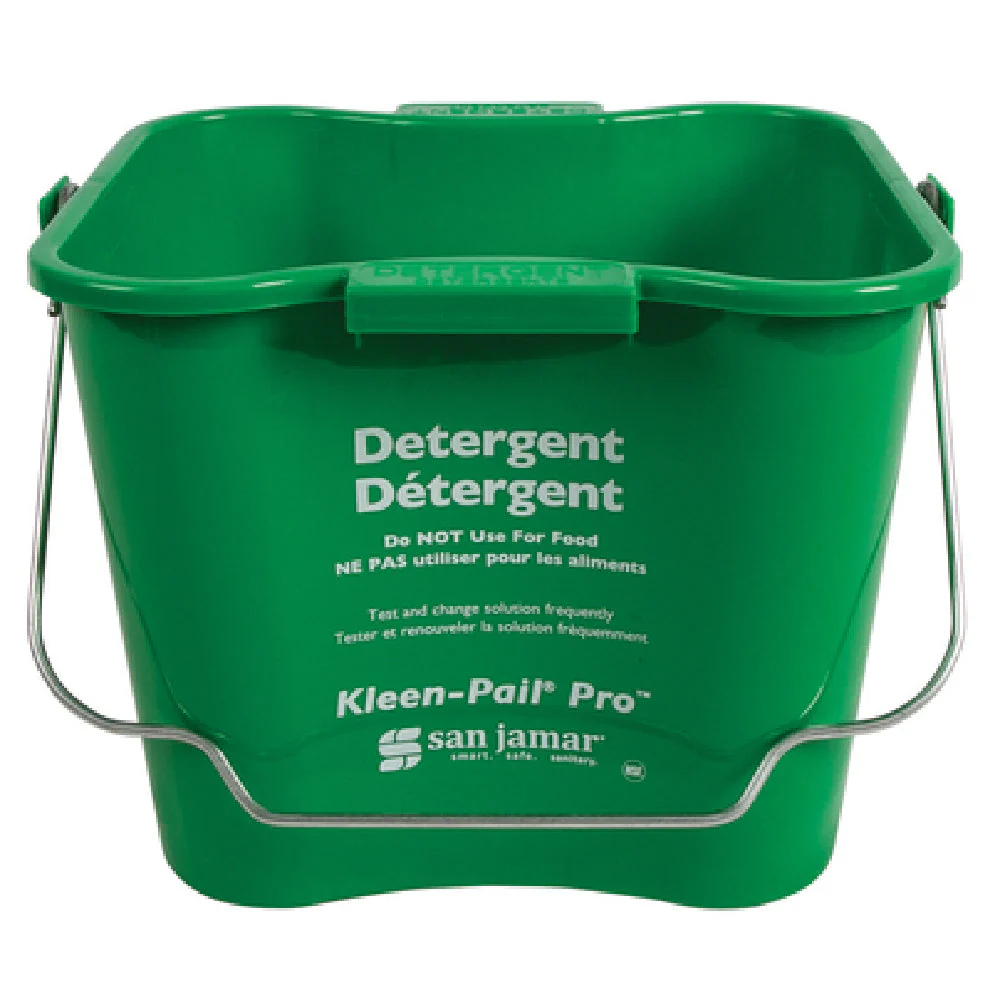 Carlisle KPP256GN 8 Qt Green Bucket with Rounded Corners and Molded Handles