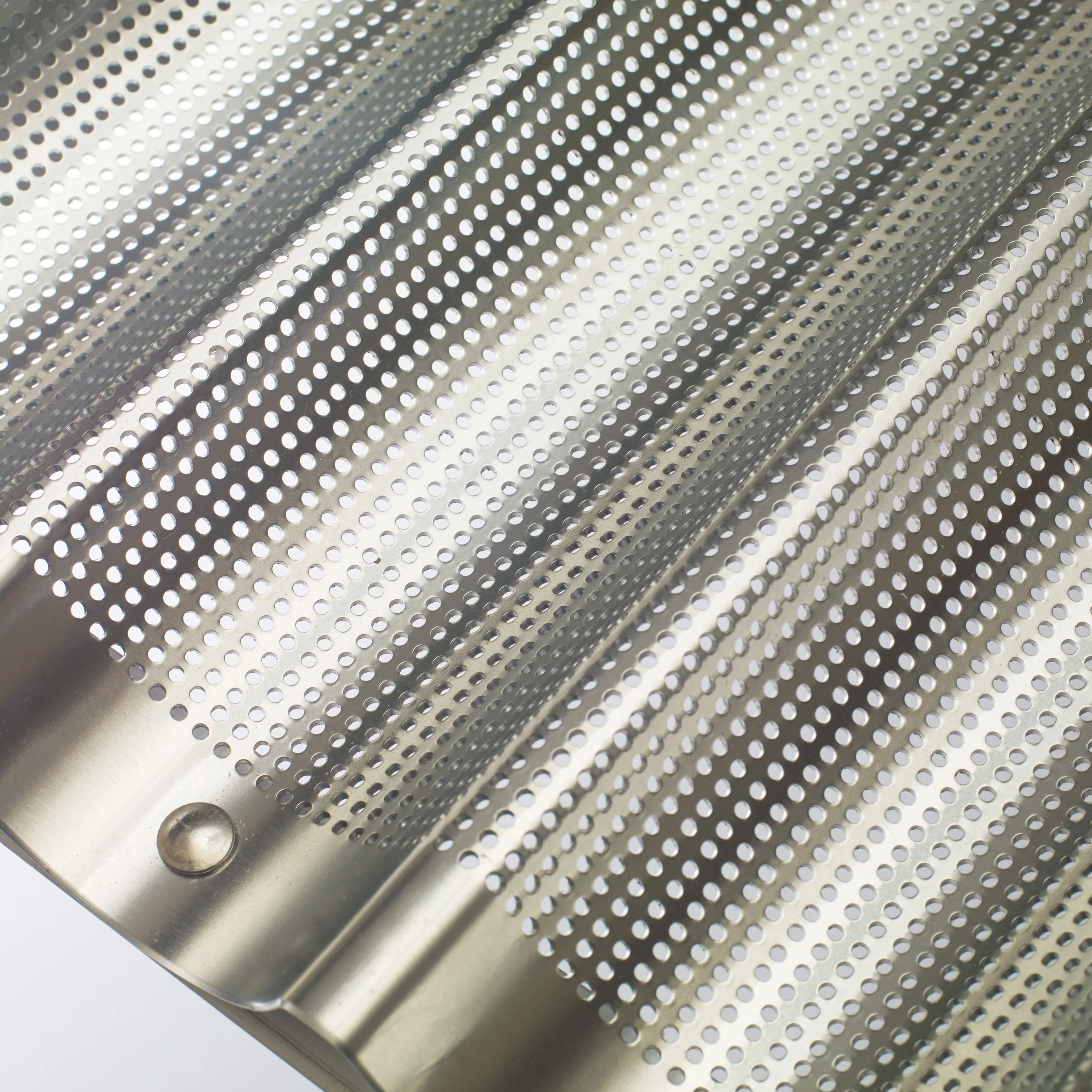 Winco ABPN-4 26 Inch 4 Slot Baguette Pan Perforated 16 Gauge Aluminum - Image 5