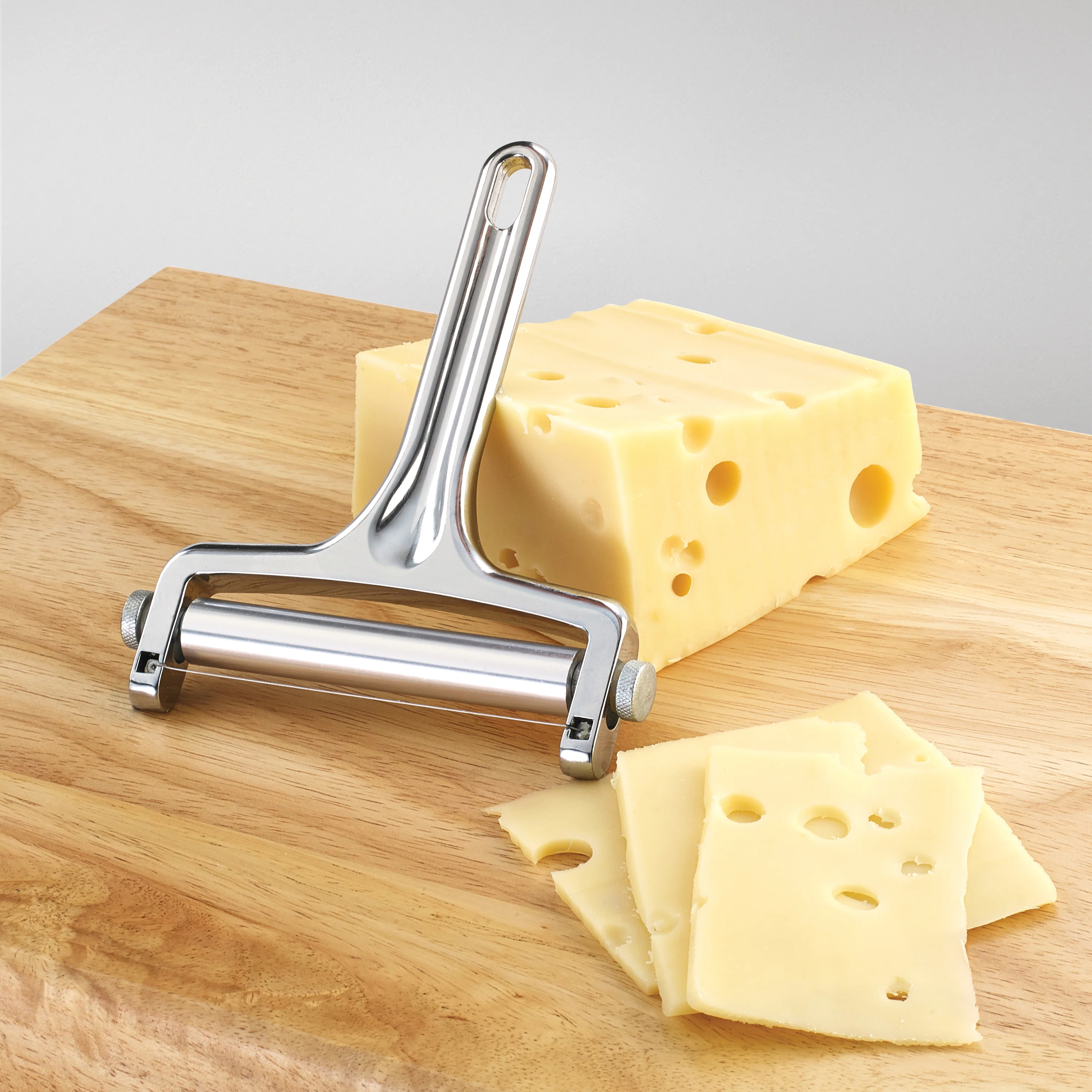 Winco ACS-4 4 Inch Round Cheese Cutter Cast Aluminum with Stainless Steel Wire - Image 4