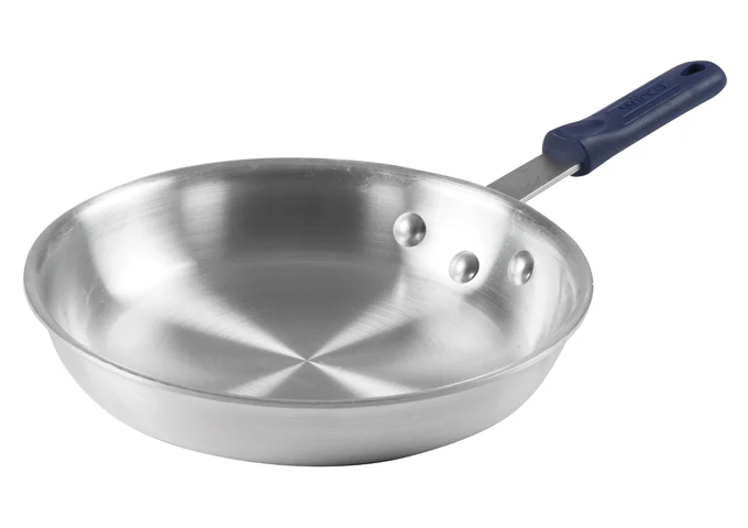 Winco AFP-10A-H 10 Inch Fry Pan Round Riveted Handle Blue Silicone Sleeve Aluminum - Image 3