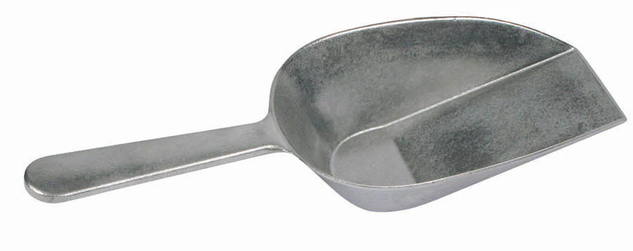 Winco ASFB-16 16 Oz Aluminum Flat Bottom Scoop with Ergonomic Handle - Image 2