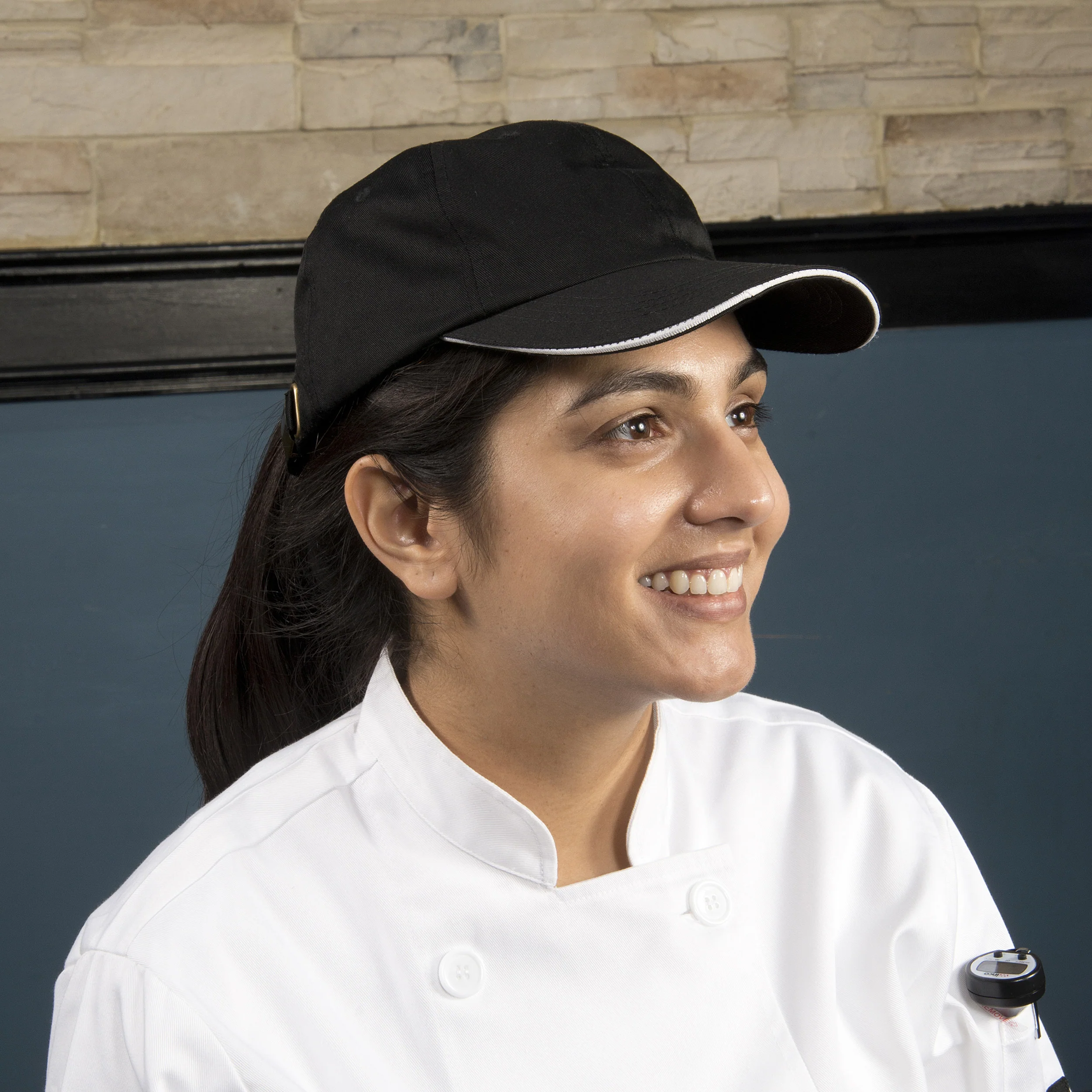 Winco CHBC-4BK Adjustable Chef's Hat Black with 65/35 Poly-Cotton Blend - Image 3