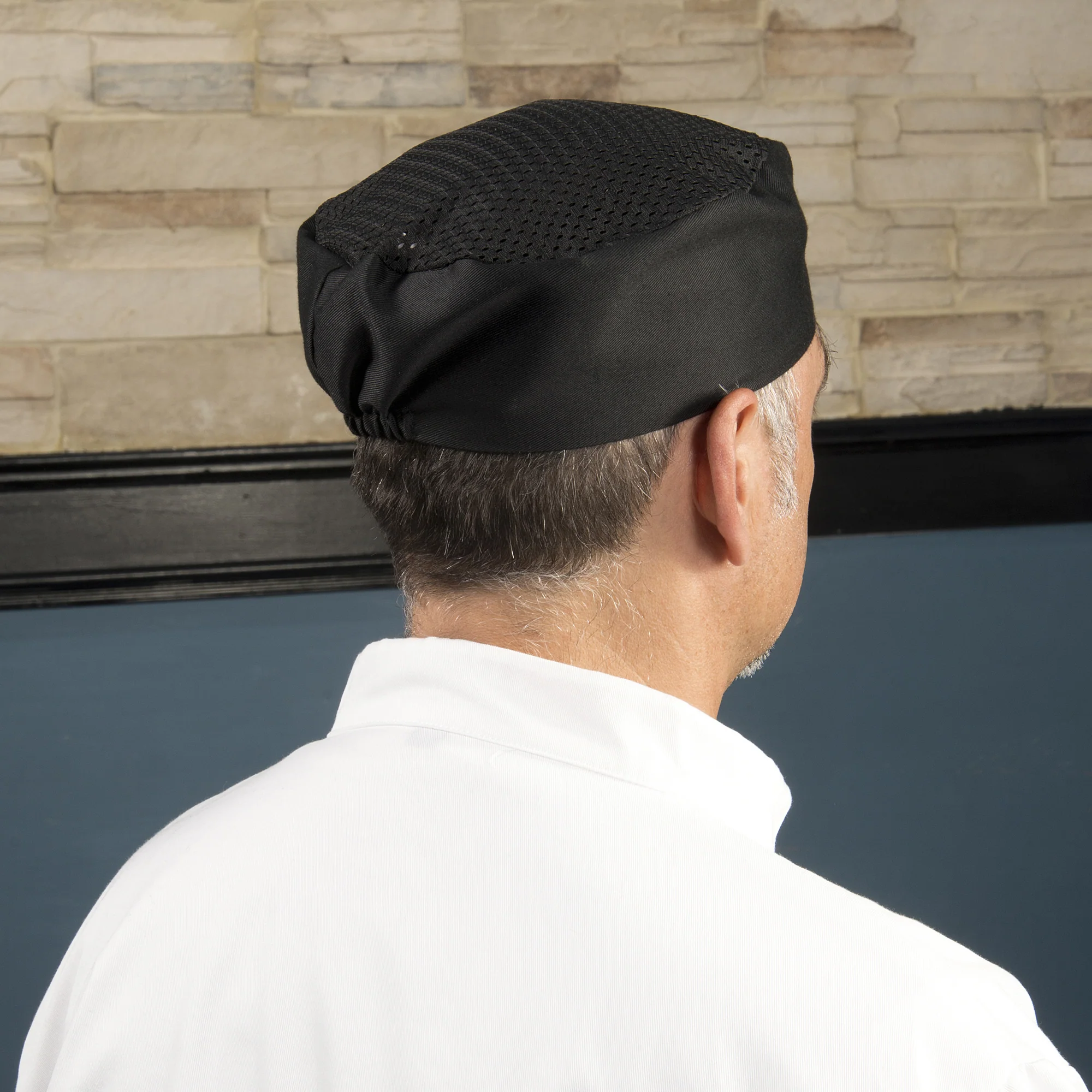 Winco CHPB-3BX Chef's Hat Ventilated Poly-Cotton Black 3-1/2 Inch - Image 3