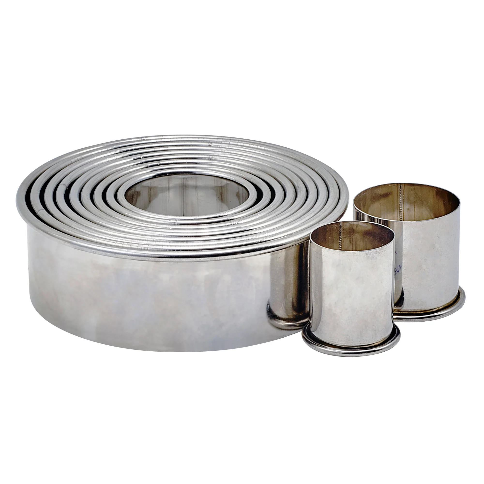 Winco CST-2 1”-3-1/2” Diameter Round Cookie Cutter Set with Storage Container Stainless Steel - Image 3
