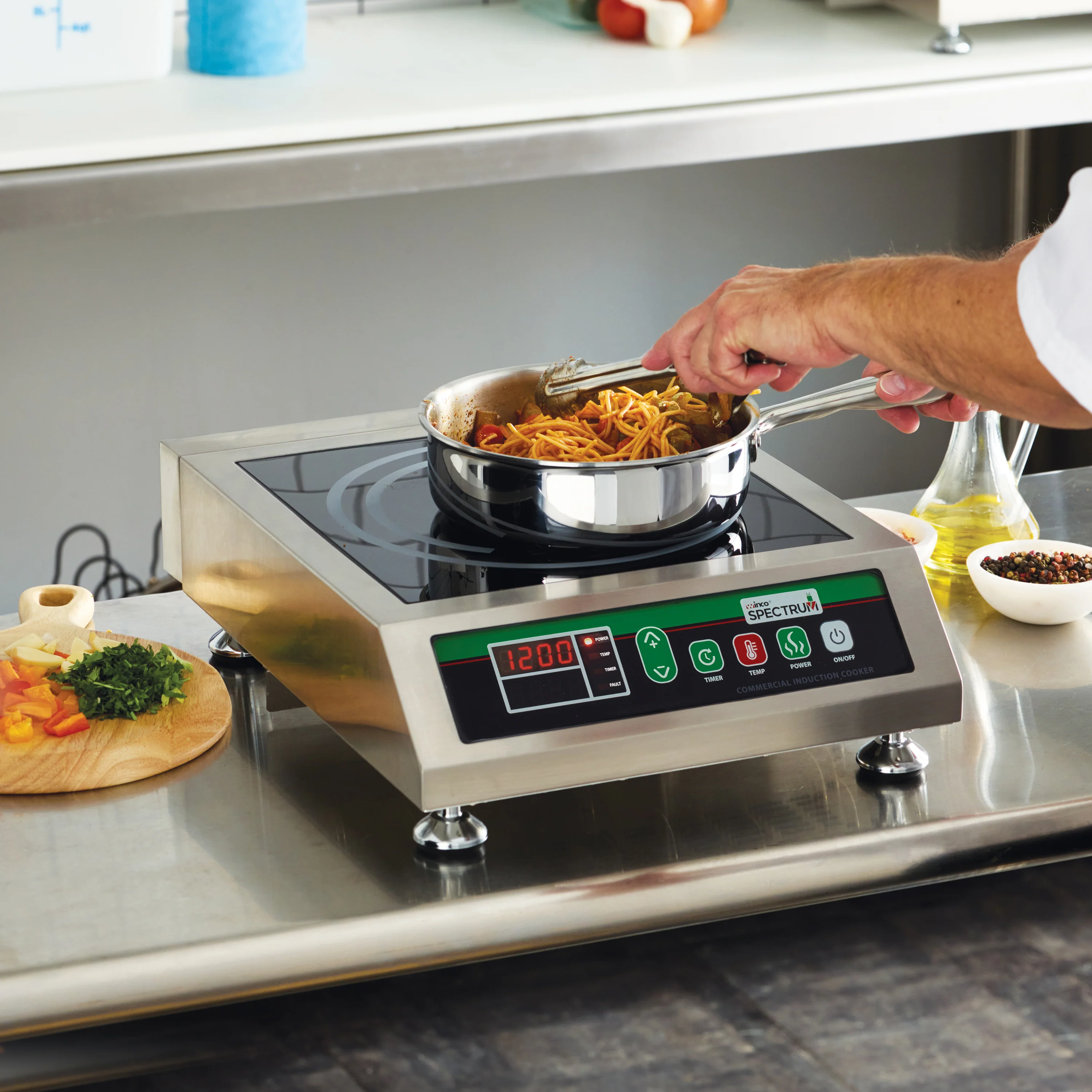 Winco EICS-18C 11-13/16 Inch Electric Induction Cooker with Timer and Auto Shut-Off - Image 4
