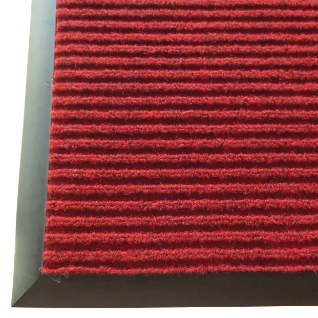 Winco FMC-46U 4' x 6' Burgundy Carpet Floor Mat Vinyl Backed for Commercial Use - Image 2