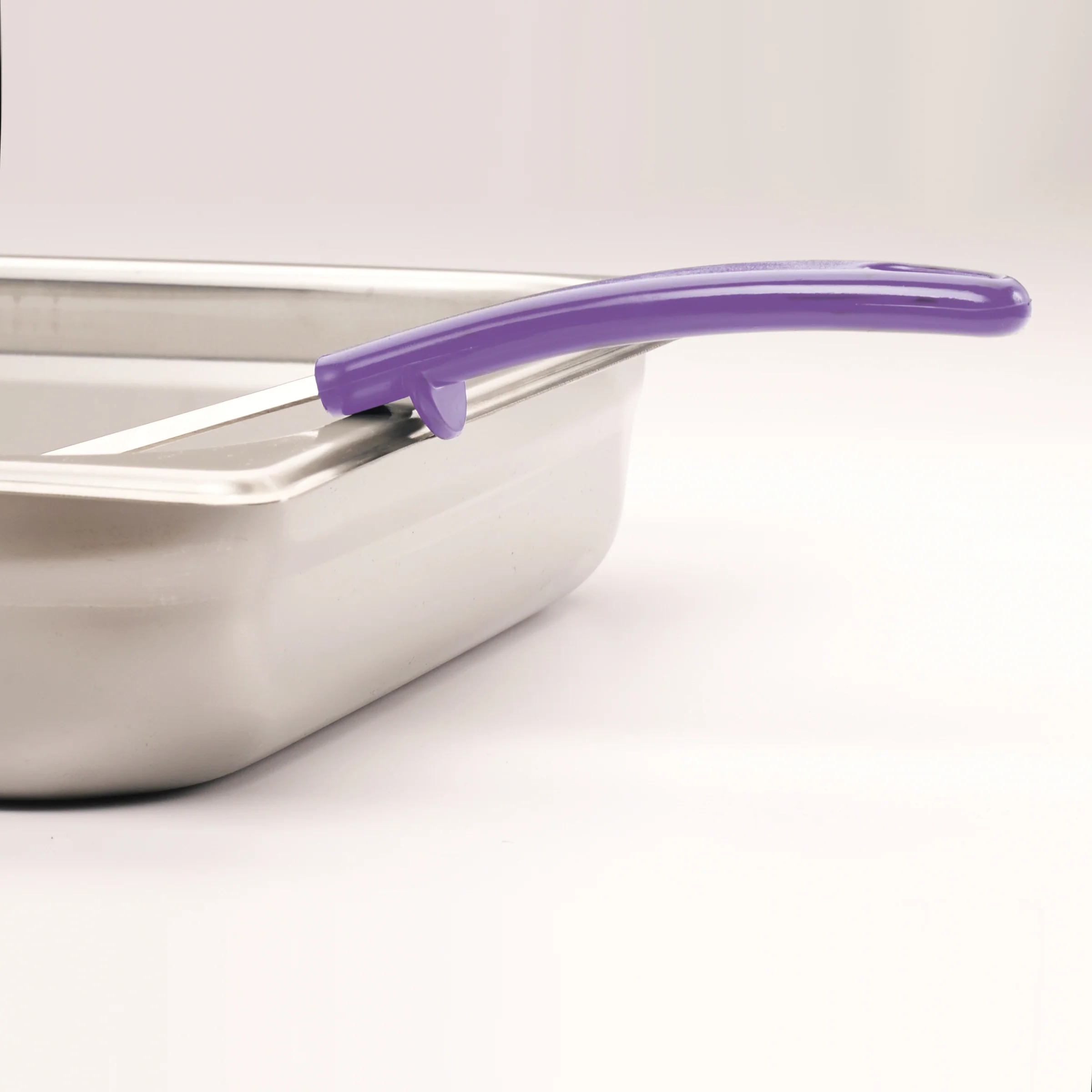 Winco FPP-4P 4 Oz Food Portioner Perforated Stainless Steel Purple Handle - Image 2