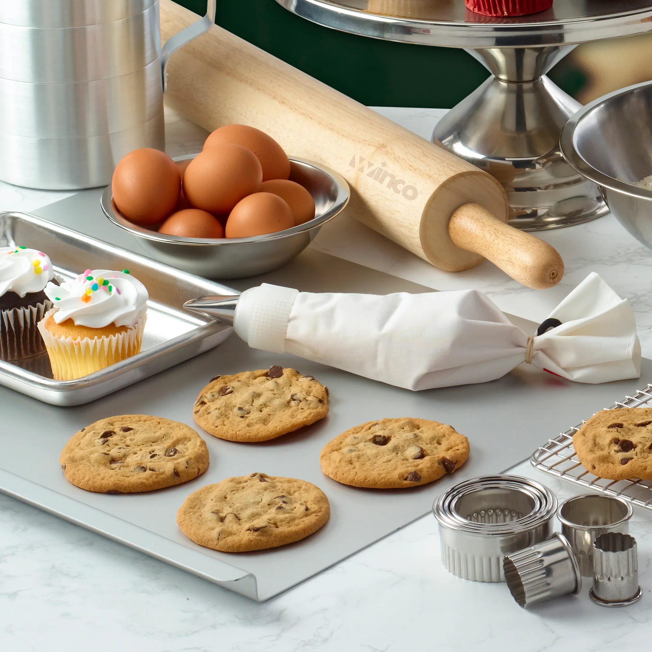 Winco PBC-18 18 Inch Pastry Bag Cotton Outside Polyurethane Coated - Image 3