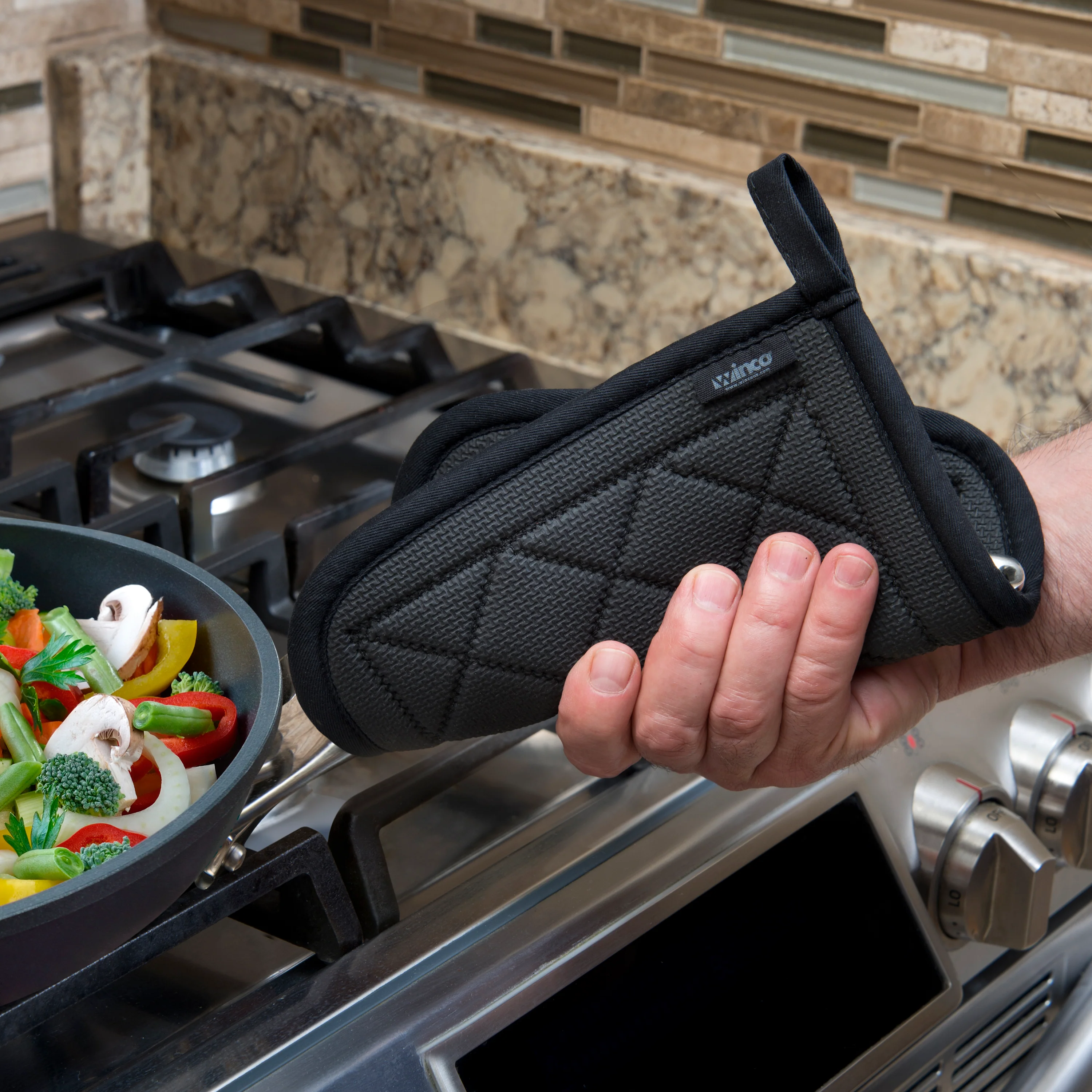 Winco PH-8N 8 Inch Neoprene Pot Holder Black Stain and Water Resistant - Image 3