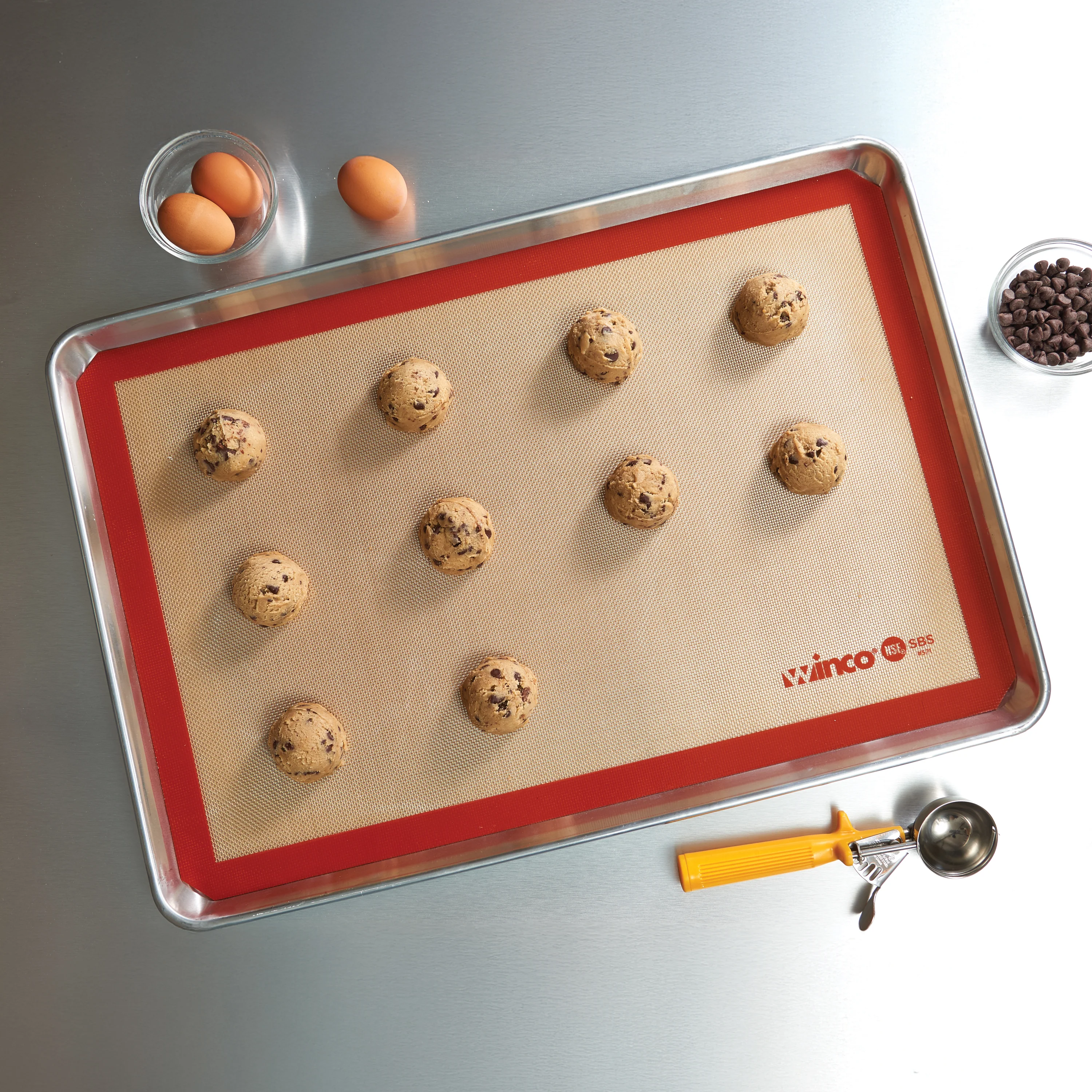 Winco SBS-24 16-3/8 Inch Baking Mat Rectangular Double-Sided Silicone Red - Image 5