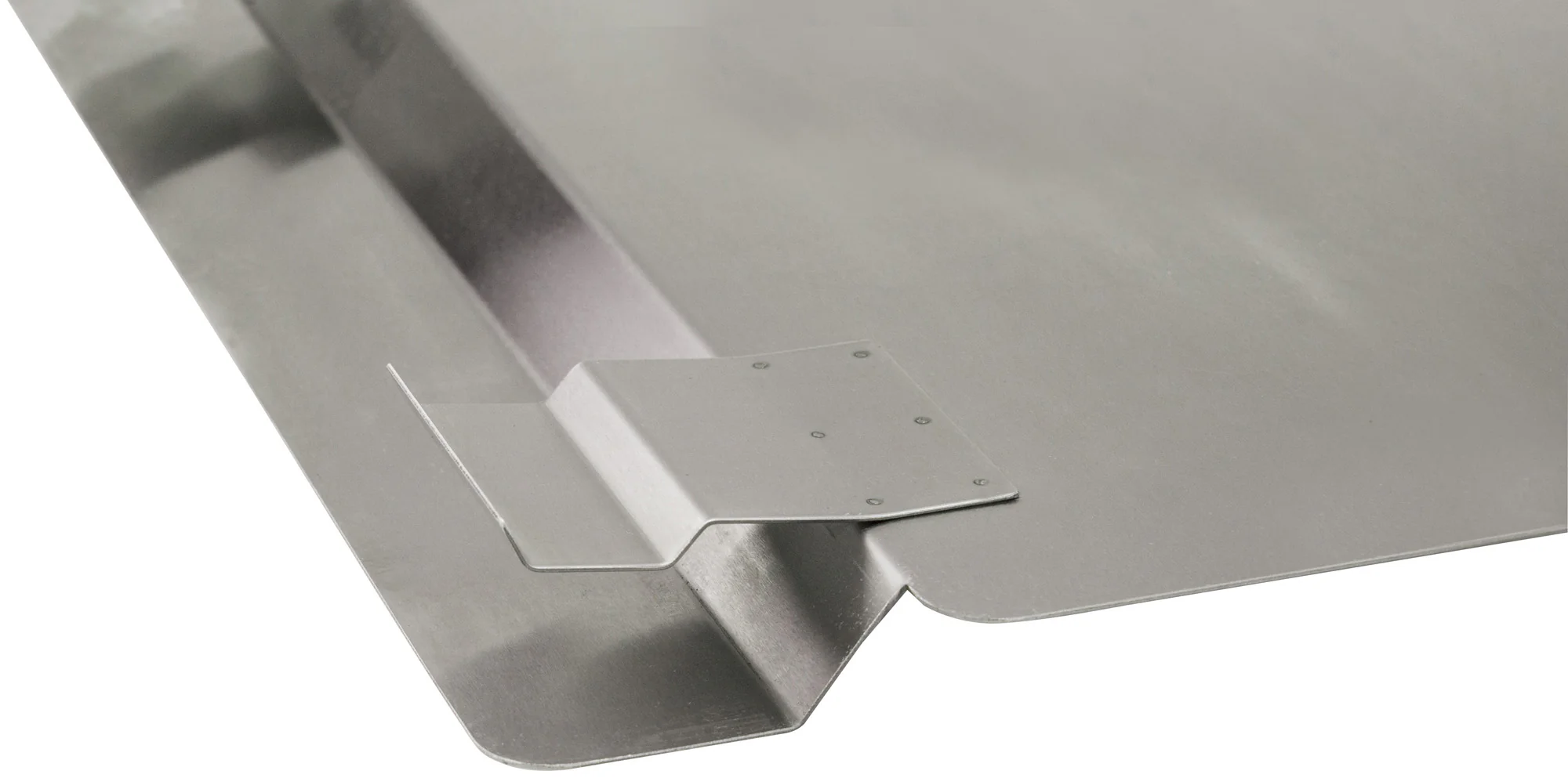 Winco SFSG-2018 20-1/2 Inch Fryer Splash Guard 18 Gauge Stainless Steel with Clips - Image 2