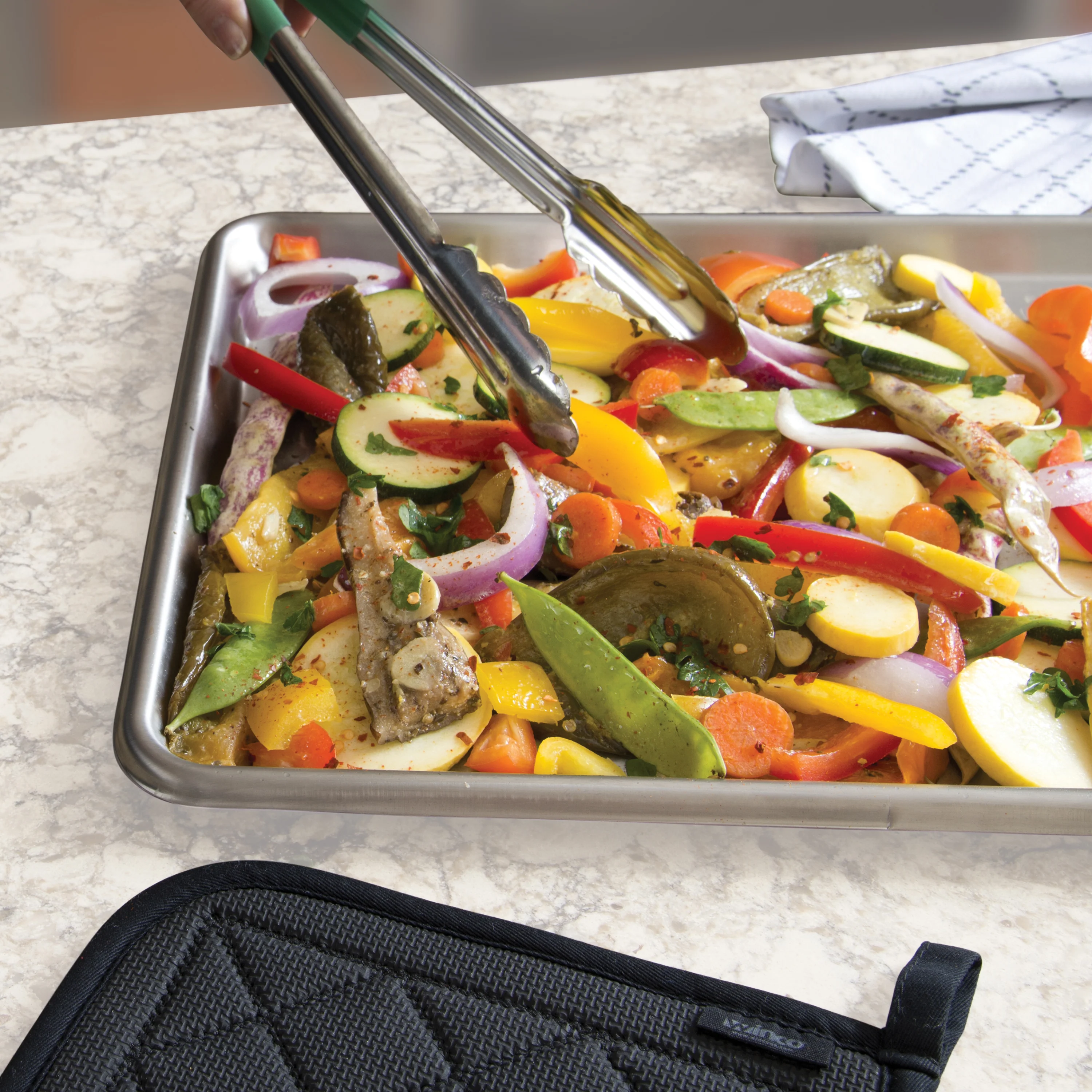 Winco SXP-1622 22 Inch Width Sheet Pan Open Bead 20 Gauge Stainless Steel - Image 3