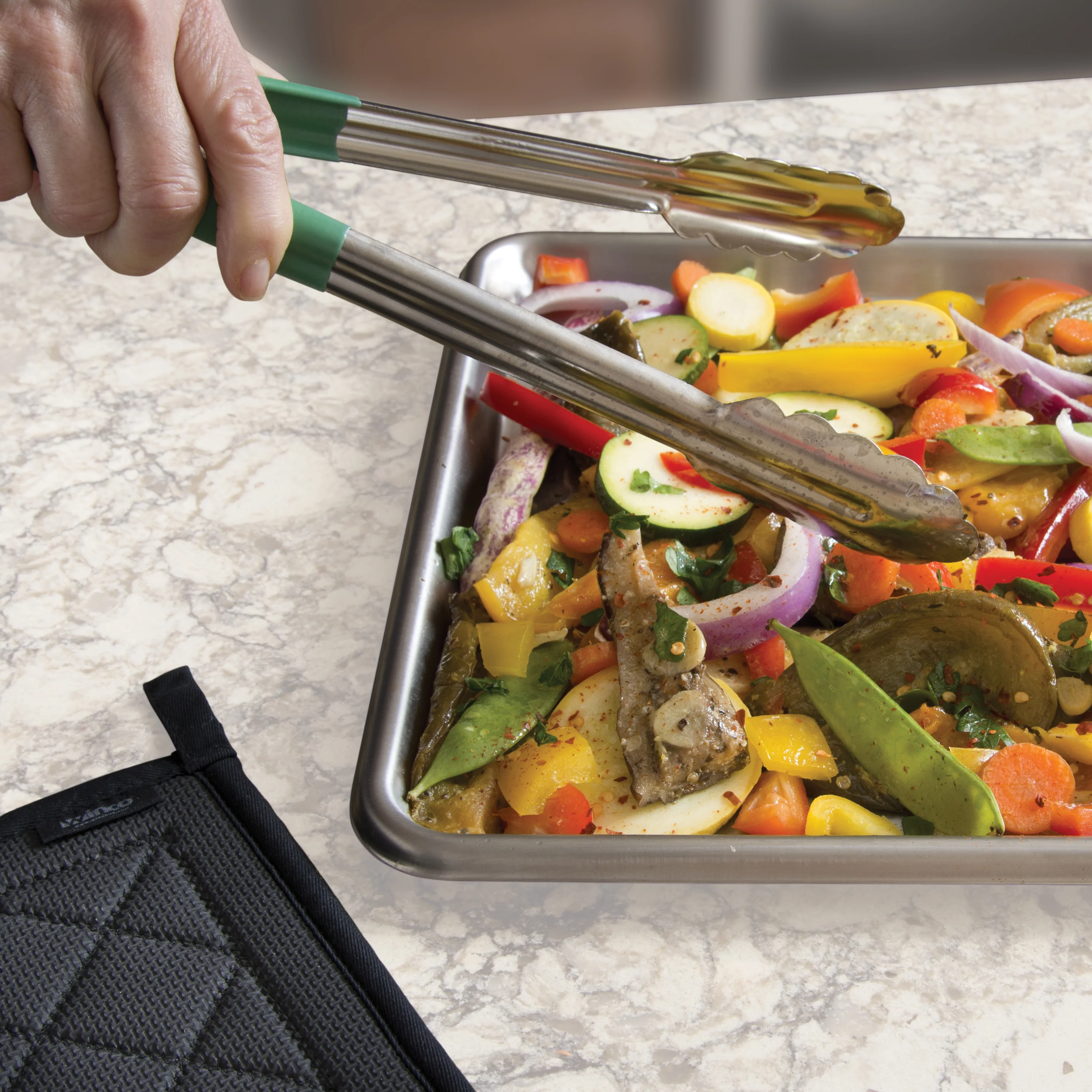 Winco UTPH-12G 12 Inch Utility Tongs Non Slip Green Polypropylene Handle Stainless Steel - Image 2