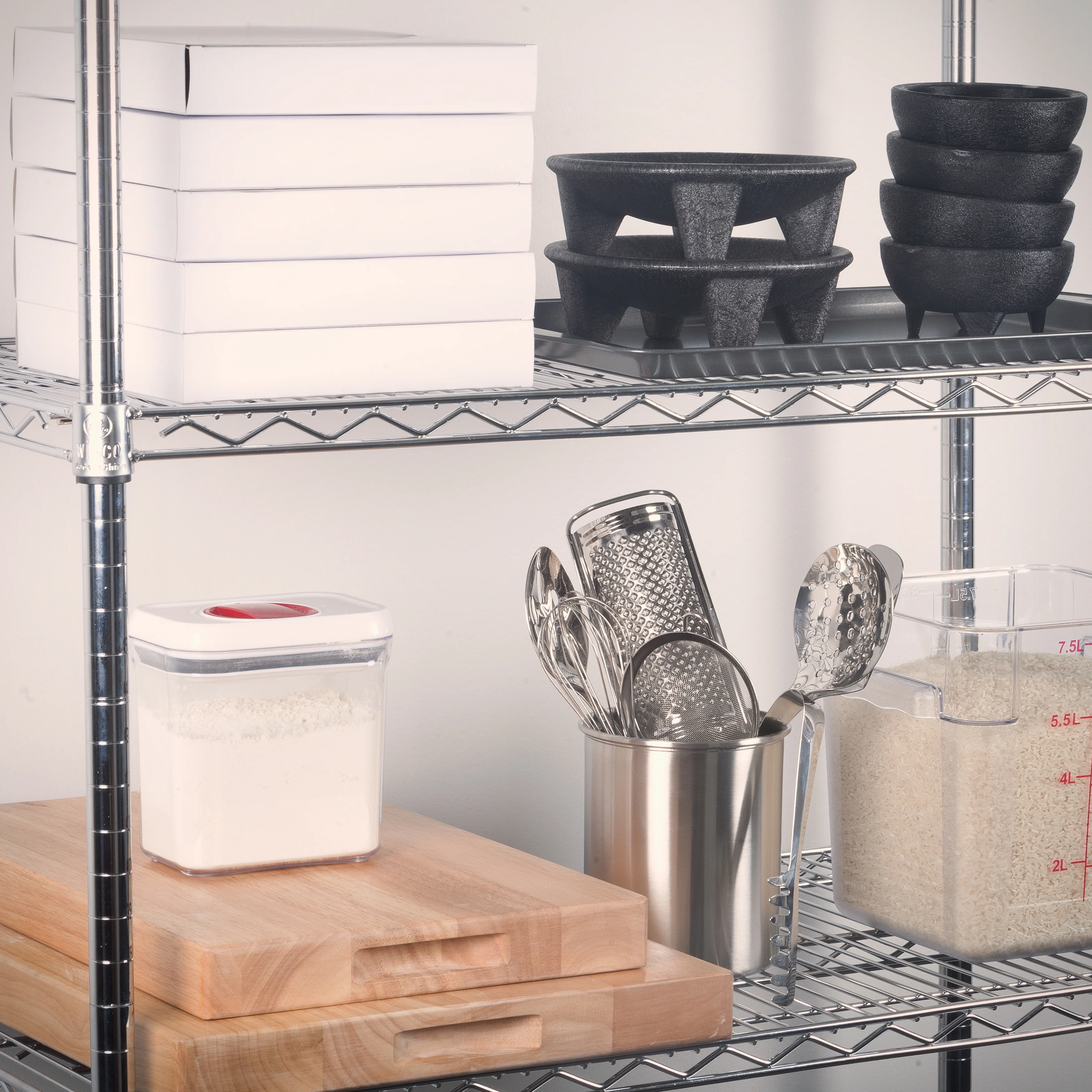 Winco VC-2424 24 Inch Shelf Chrome Plated Wire with Sleeve Clips - Image 2