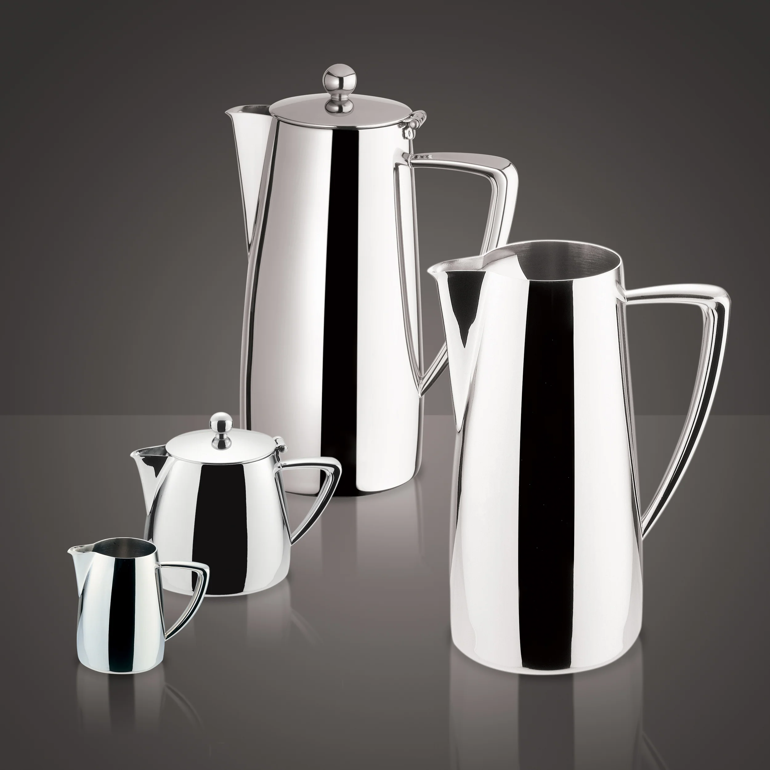 Winco Z-MC-CP64 64 Oz Coffee Server with Hinged Lid Stainless Steel Mirror Finish - Image 2